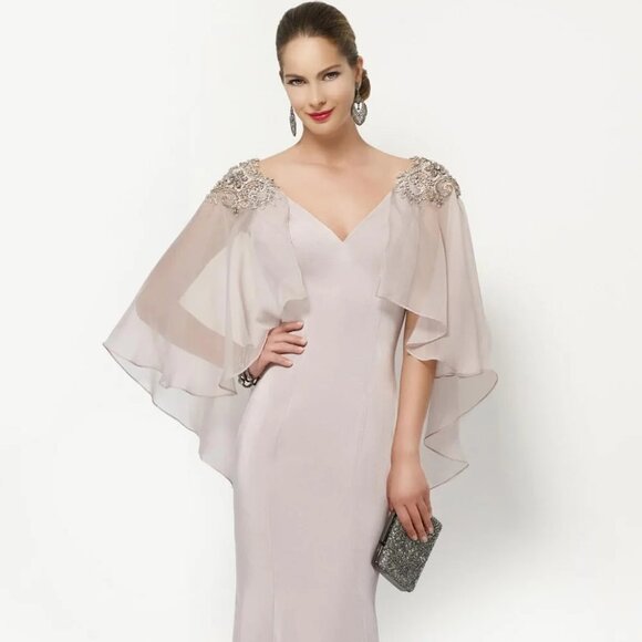 SAMPLE Boho Wedding Dress Bridal Gown, Elegant Formal Batwing Flutter Sleeve - Picture 1 of 15